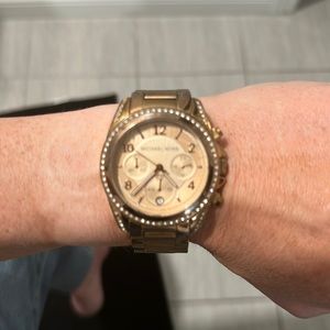 Michael Kors Rose Gold Women’s Watch with diamond face